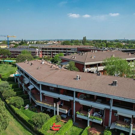 Breeze Apartment Дезенцано-дель-Гарда Экстерьер фото