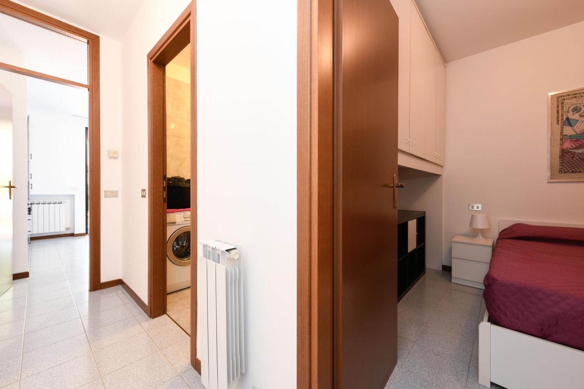 Breeze Apartment Дезенцано-дель-Гарда Экстерьер фото