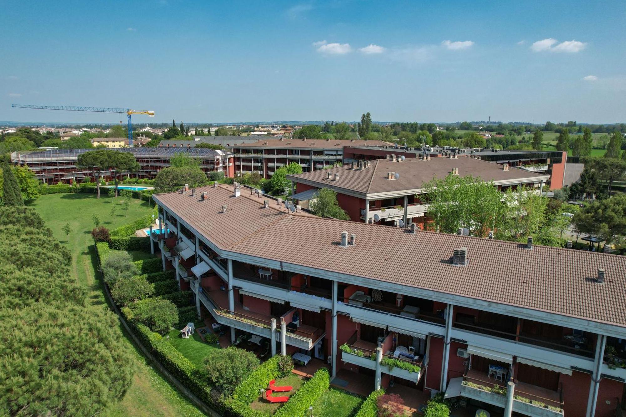 Breeze Apartment Дезенцано-дель-Гарда Экстерьер фото