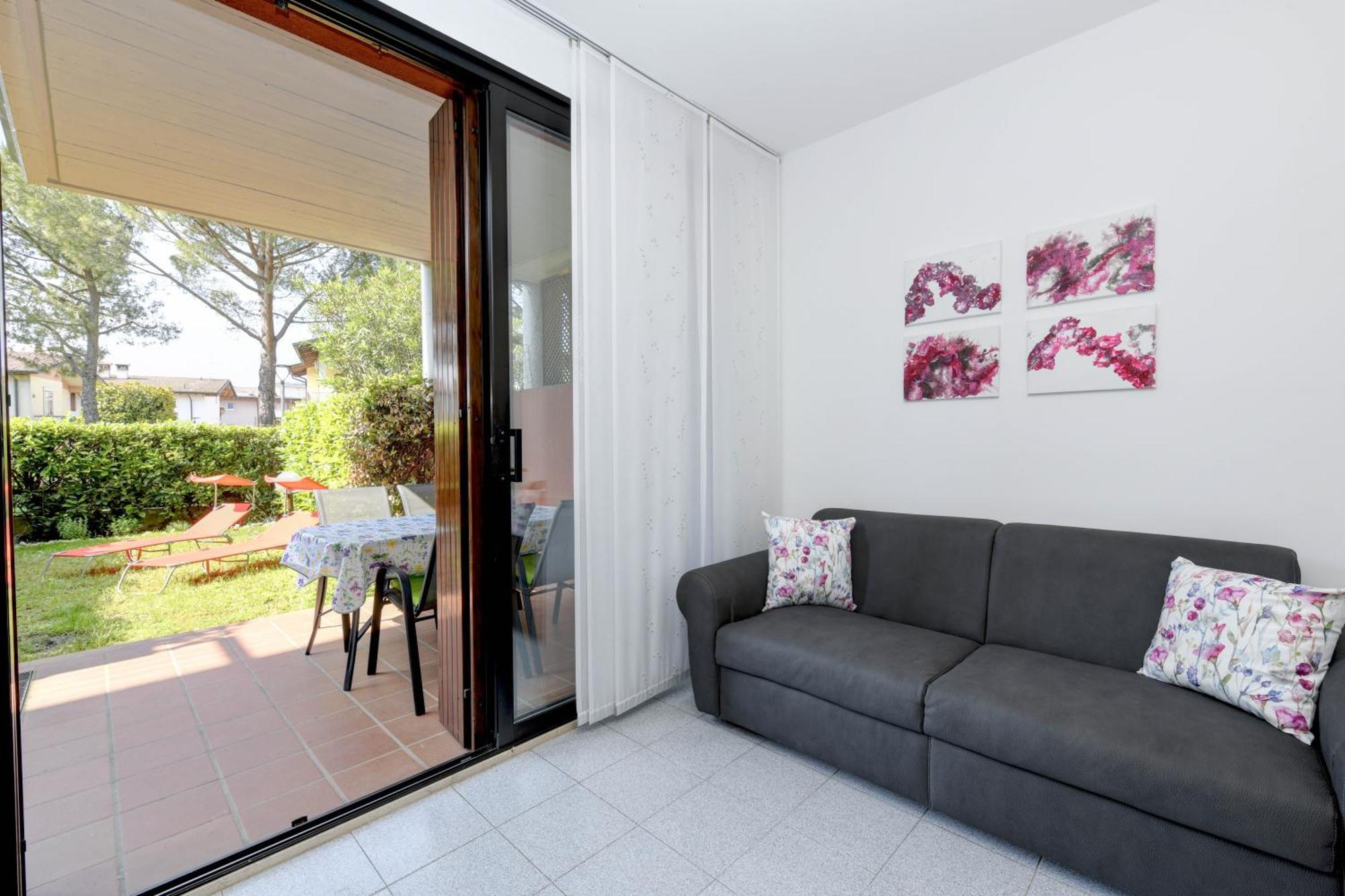 Breeze Apartment Дезенцано-дель-Гарда Экстерьер фото